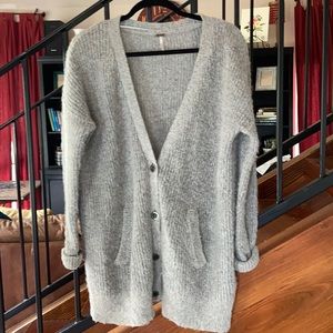 Free People Chunky Cardigan w/ pockets!